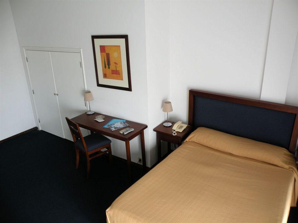 Hotel Lancaster Монтевидео Екстериор снимка