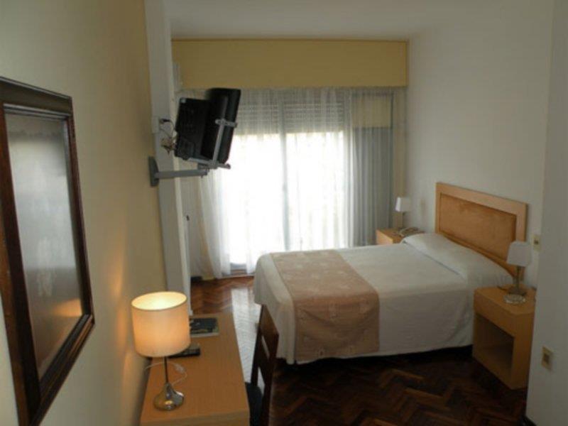 Hotel Lancaster Монтевидео Екстериор снимка