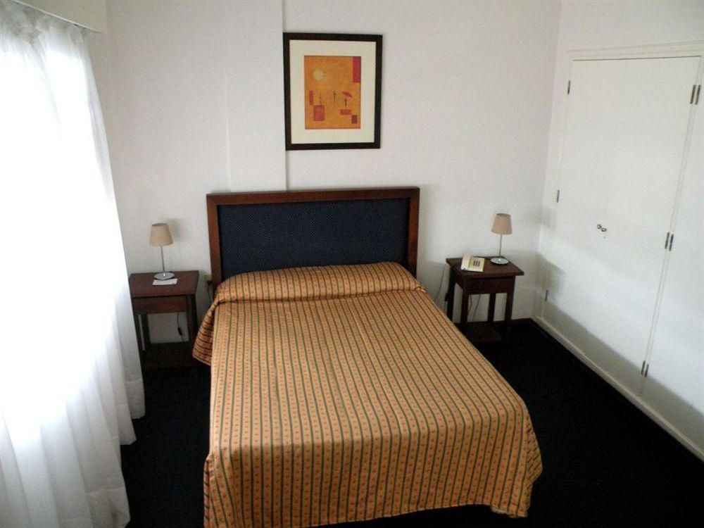 Hotel Lancaster Монтевидео Екстериор снимка